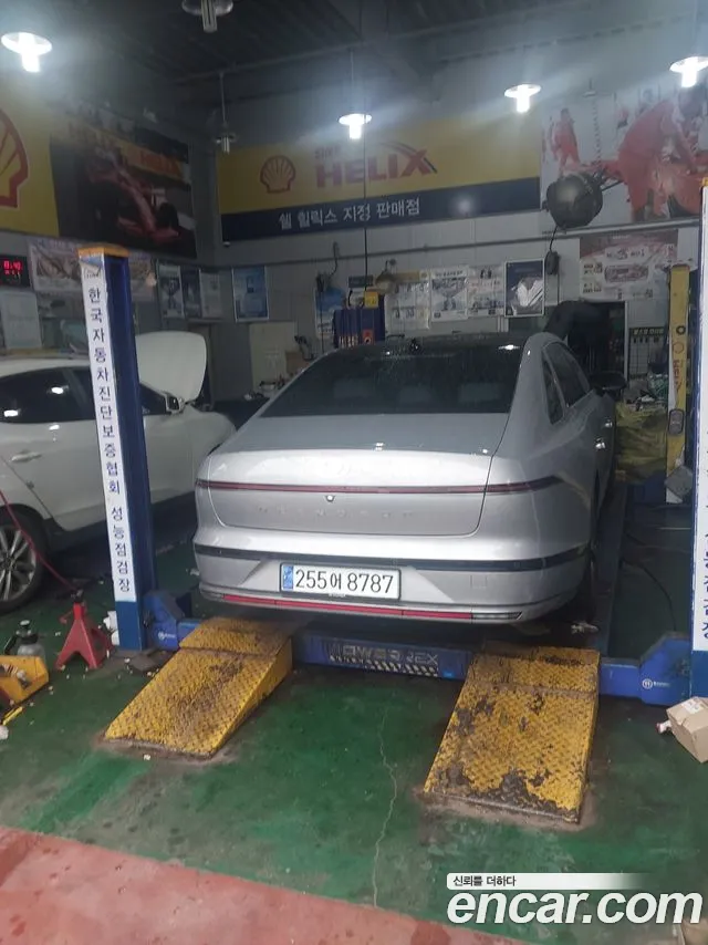 Hyundai Grandeur GN7 — Фото автомобиля 18
