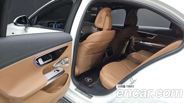 Mercedes-Benz E-Class W214 — Фото автомобиля 16