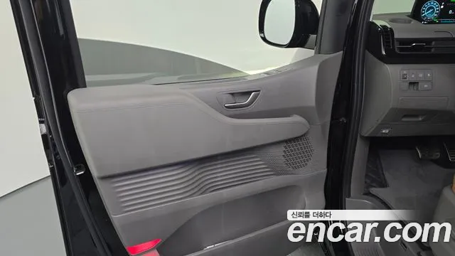 Hyundai Staria — Фото автомобиля 13
