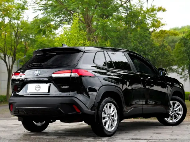 Toyota Corolla Cross — Фото автомобиля 13