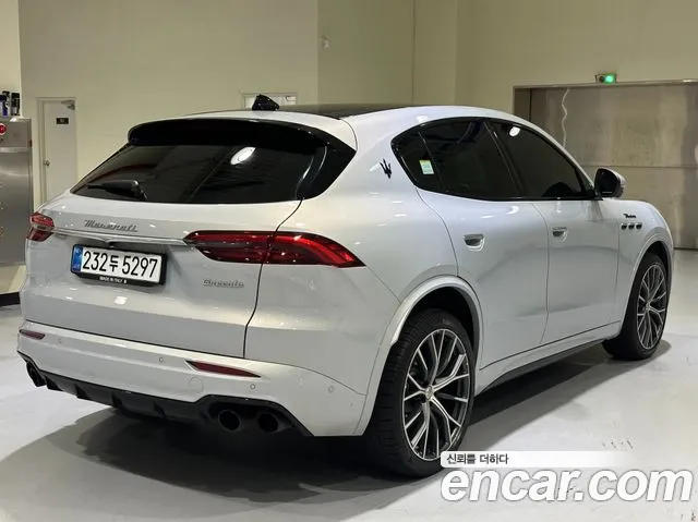Maserati Grecale — Фото автомобиля 2