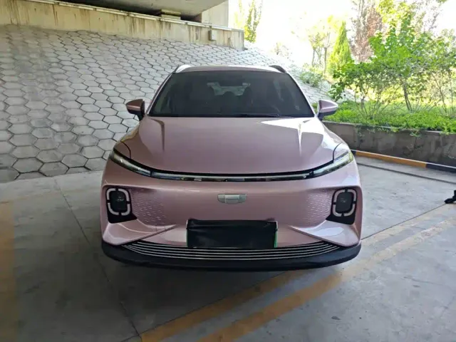 Geely Geometry E Firefly — Фото автомобиля 2