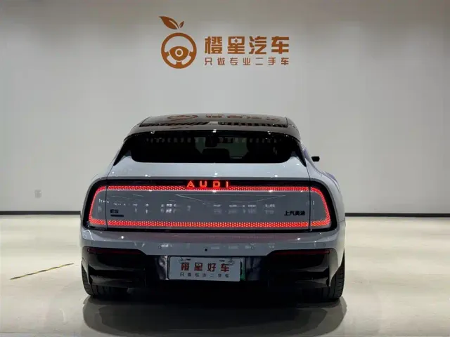 Audi E5 Sportback — Фото автомобиля 5