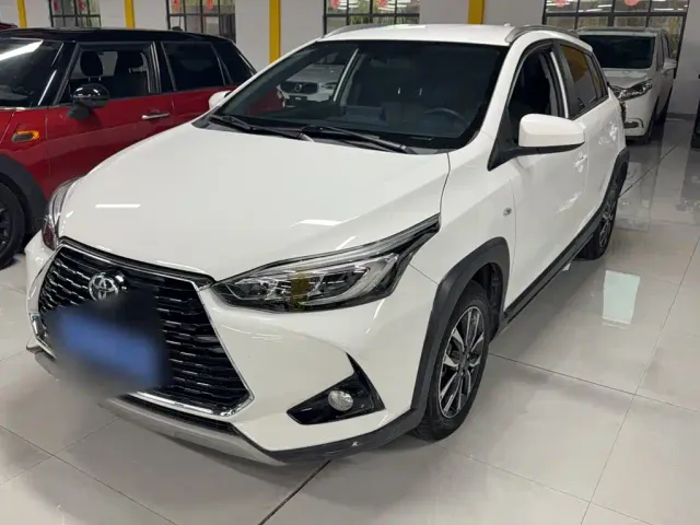 Фотография автомобиля — Toyota YARiS L Zhi Xuan