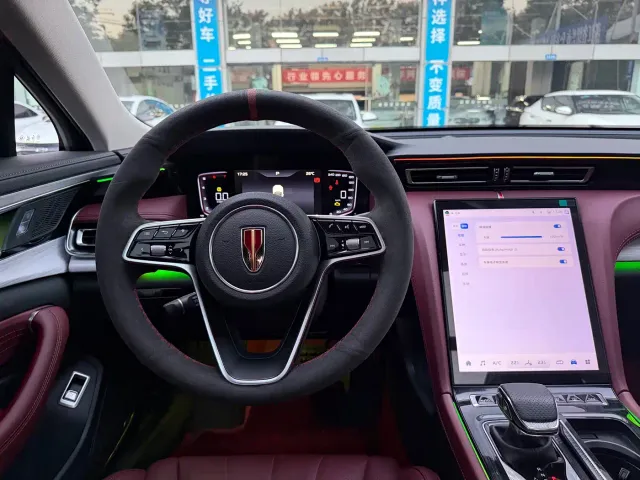 Hongqi H5 — Фото автомобиля 12
