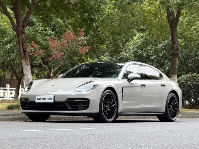 Фотография автомобиля — Porsche Panamera