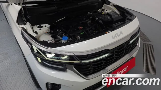 Kia Seltos — Фото автомобиля 6
