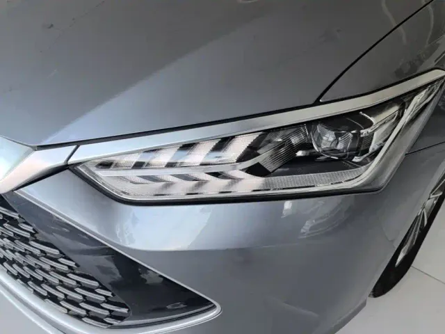 BYD Qin PLUS — Фото автомобиля 23