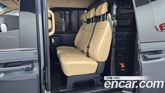 Hyundai Staria Staria Карго 5 мест — Фото автомобиля 12