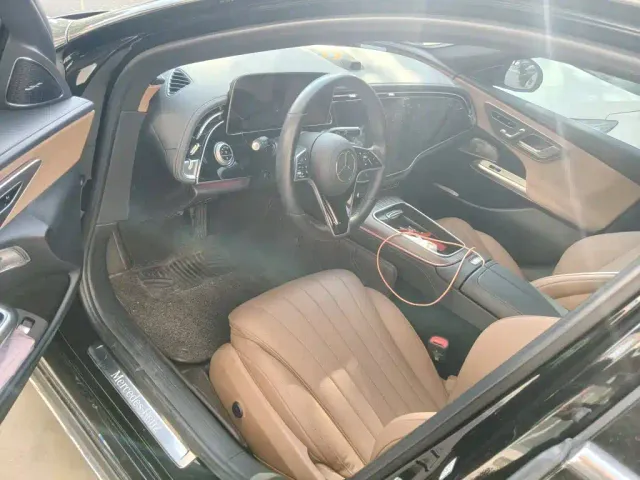 Mercedes-Benz E-Class — Фото автомобиля 6
