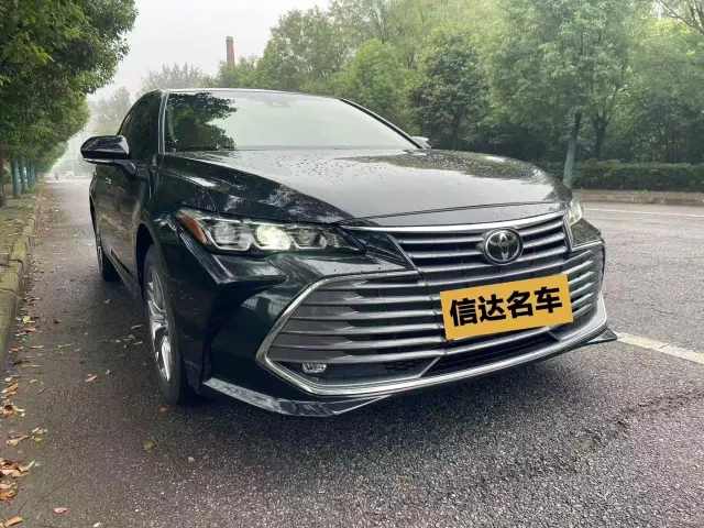 Toyota Avalon 2019 2.0L Luxury Edition (China VI) — Фото автомобиля 3