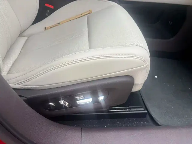 Xiaomi SU7 — Фото автомобиля 12