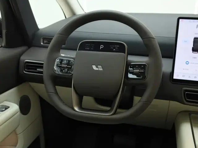 Li Auto MEGA — Фото автомобиля 6