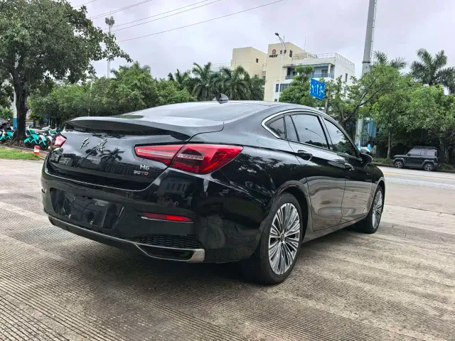 Hongqi H5 — Фото автомобиля 14