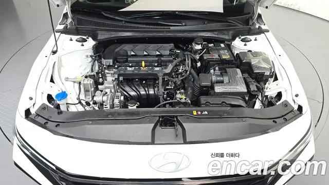 Hyundai Avante CN7 — Фото автомобиля 6