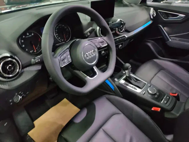 Audi Q2L — Фото автомобиля 4
