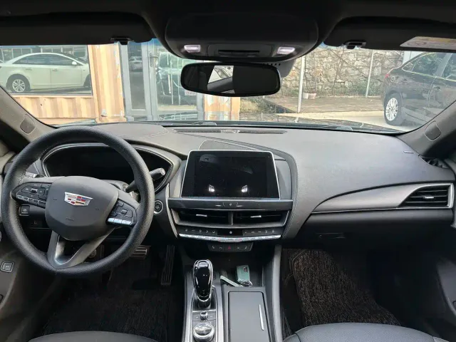 Cadillac CT5 — Фото автомобиля 4