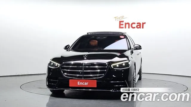 Mercedes-Benz S-Class — Фото автомобиля 3