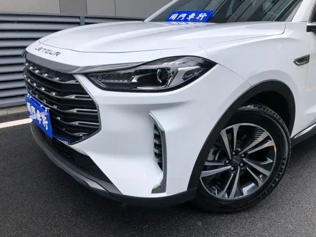 Jetour X70 Plus — Фото автомобиля 3