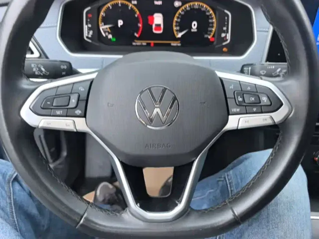 Volkswagen Lavida — Фото автомобиля 10