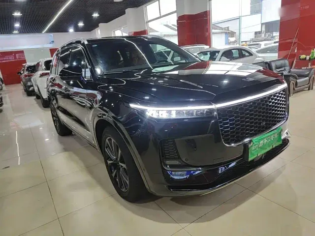 Li Auto ONE — Фото автомобиля 3
