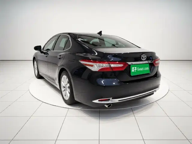Toyota Camry — Фото автомобиля 5