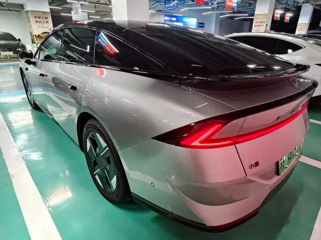 Xpeng P7+ — Фото автомобиля 14