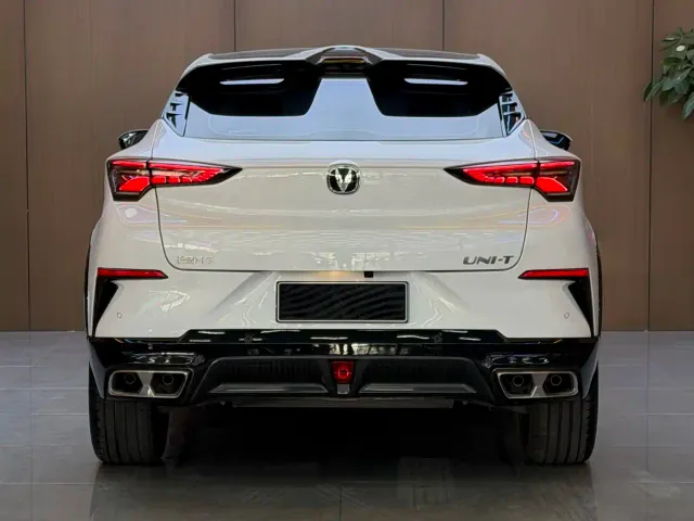 Changan UNI-T — Фото автомобиля 18