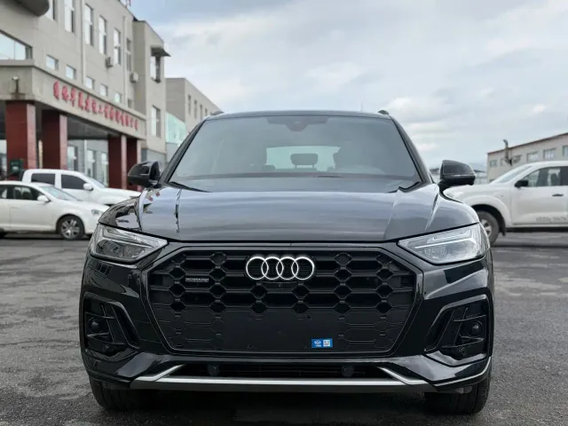 Audi Q5L — Фото автомобиля 2