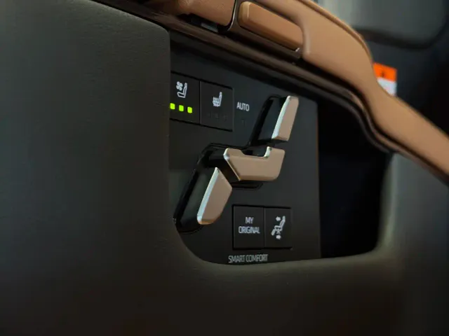Toyota Alphard — Фото автомобиля 13