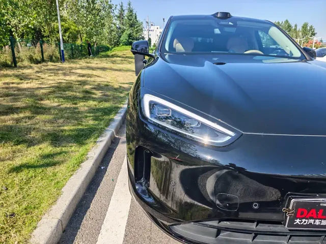 Aito M5 — Фото автомобиля 10