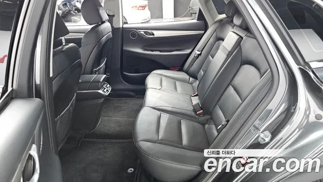 Hyundai Grandeur Новый Grandeur IG — Фото автомобиля 12