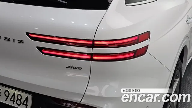 Genesis GV70 — Фото автомобиля 8