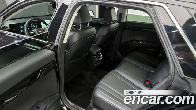 Hyundai Grandeur Grandeur (GN7) 3.5 Бензин 2WD — Фото автомобиля 11