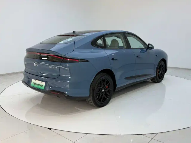 IM Motors LS6 — Фото автомобиля 26
