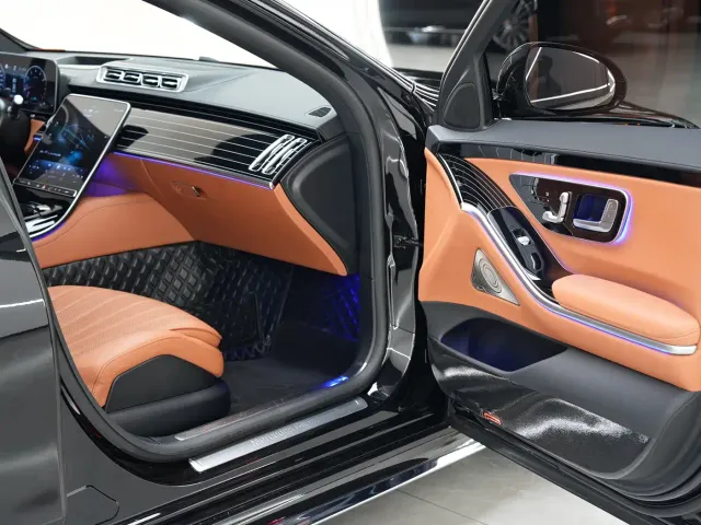 Mercedes-Benz S-Class — Фото автомобиля 10