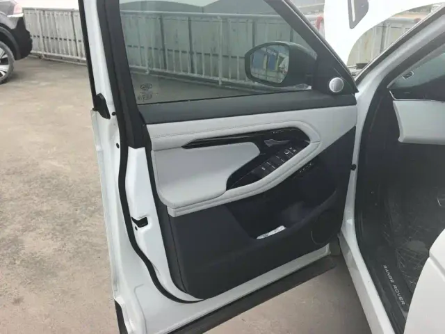 Land Rover Range Rover Evoque — Фото автомобиля 7