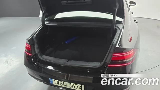 Genesis G90 Бензин 3.5 турбо AWD — Фото автомобиля 27