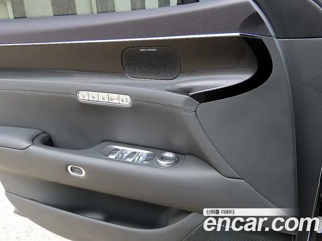 Genesis G90 RS4 — Фото автомобиля 10