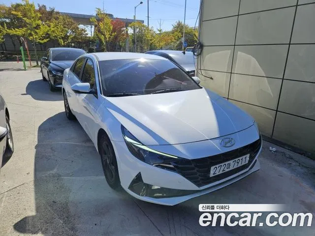 Hyundai Avante — Фото автомобиля 3