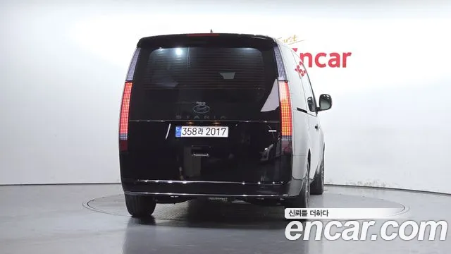 Hyundai Staria Staria 4WD Lounge 9 мест — Фото автомобиля 4