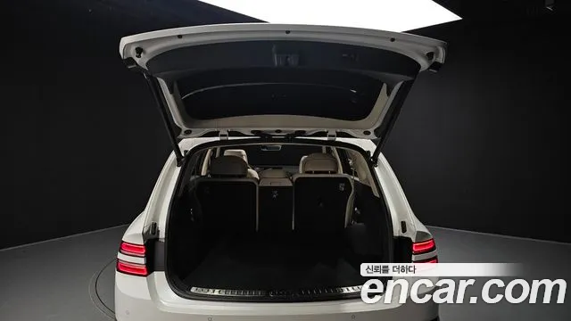 Genesis GV80 — Фото автомобиля 28