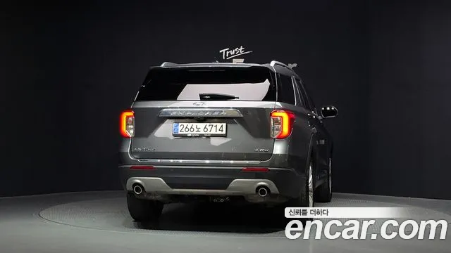 Ford Explorer 6th Gen — Фото автомобиля 4