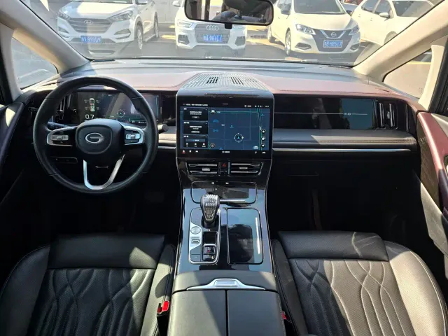 GAC Trumpchi M8 — Фото автомобиля 10