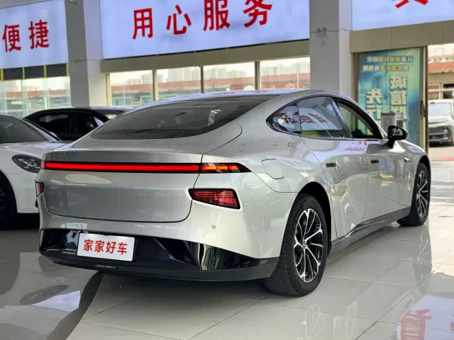 Xpeng P7 — Фото автомобиля 10