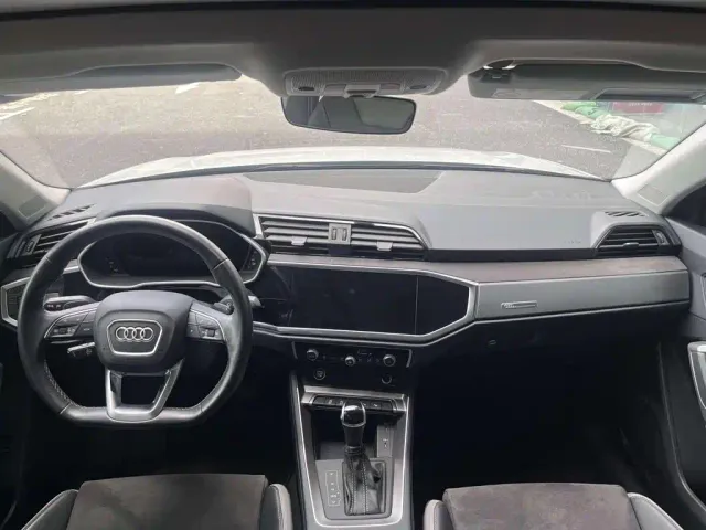 Audi Q3 — Фото автомобиля 6