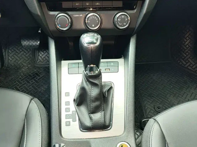 Skoda Octavia — Фото автомобиля 13
