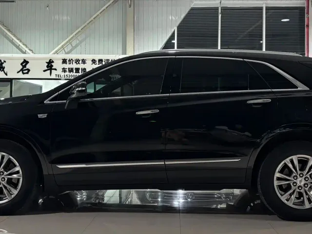 Cadillac XT5 — Фото автомобиля 7