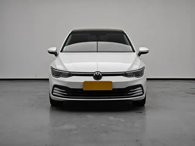 Volkswagen Golf — Фото автомобиля 2