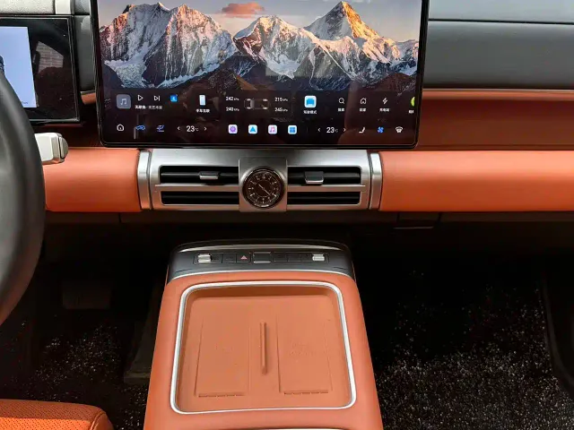 BYD FangChengBao Titanium 7 — Фото автомобиля 12